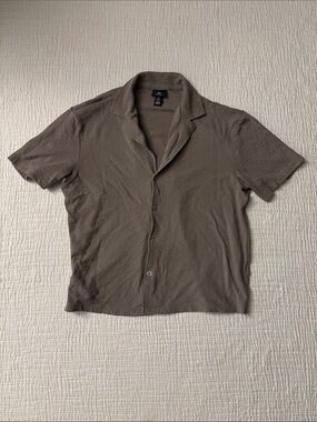 H&M Taupe Brown Textured Short Sleeve Button Up Shirt